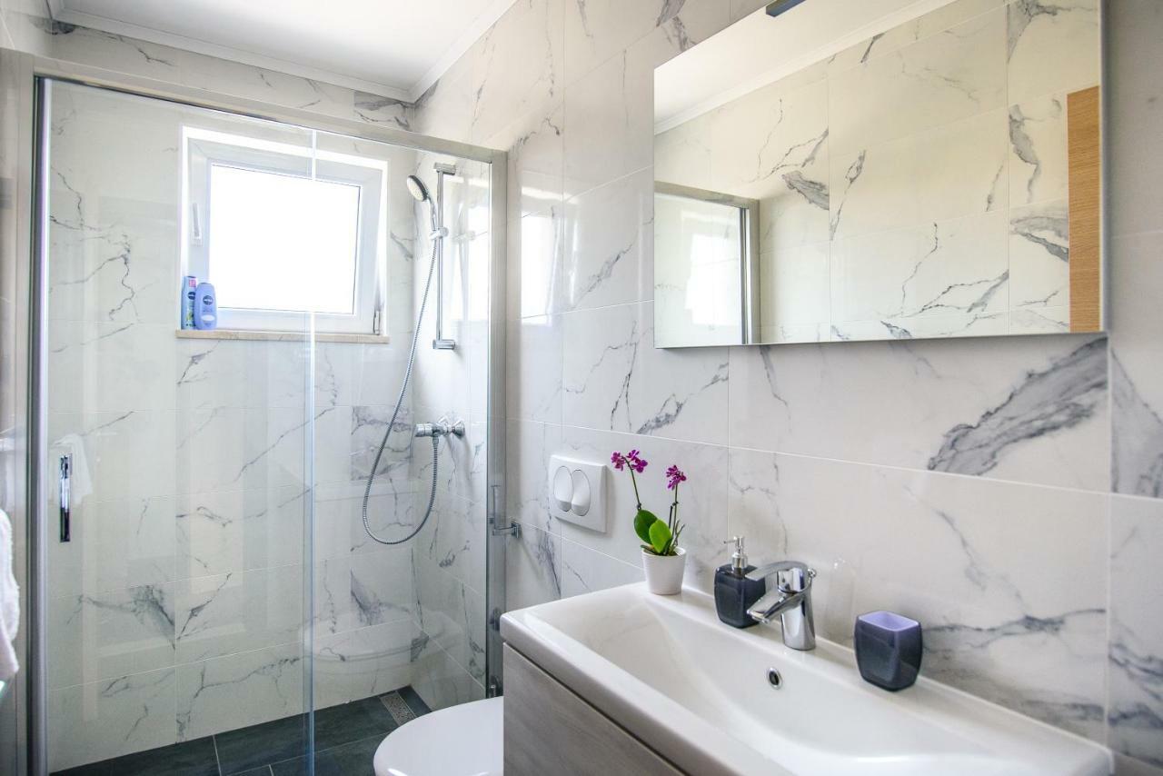 California Apartments 3 دوبروفينك المظهر الخارجي الصورة